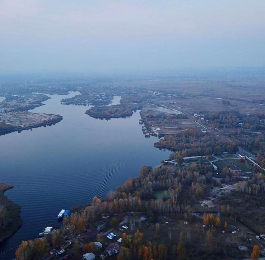 On The River Вишеньки Екстер'єр фото