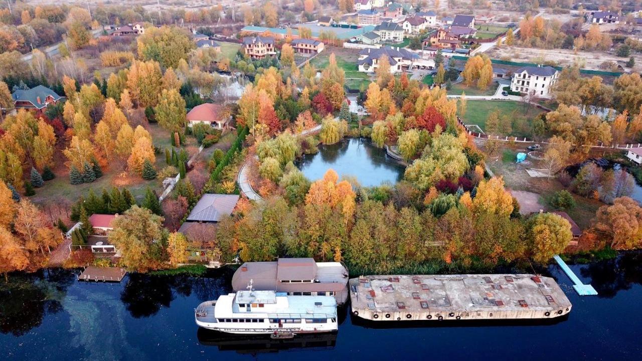 On The River Вишеньки Екстер'єр фото